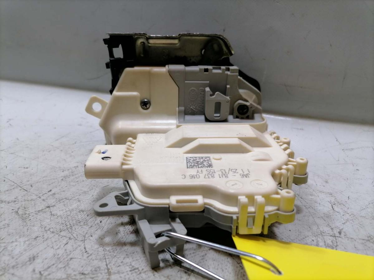 Porsche Macan original T&uuml;rschloss vorn rechts Bj.2015